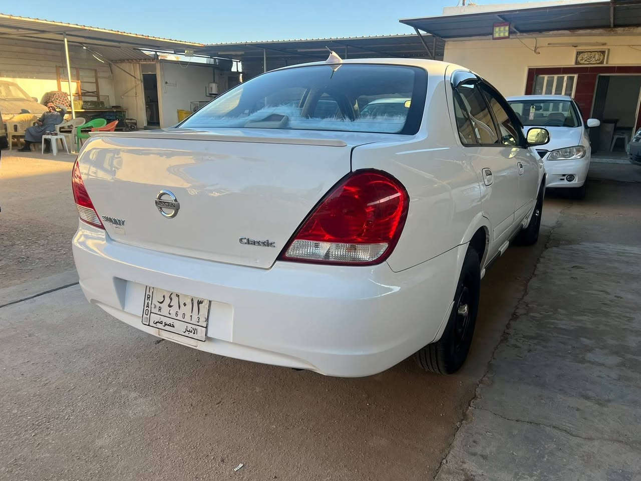 للبيع سني
موديل 2010
محرك اسود بلادي
كير عادي
سونار مرفق ويا الصور
تحويل مباشر
السعر  100
وبيها مجال قليل
للاتصال ***********
