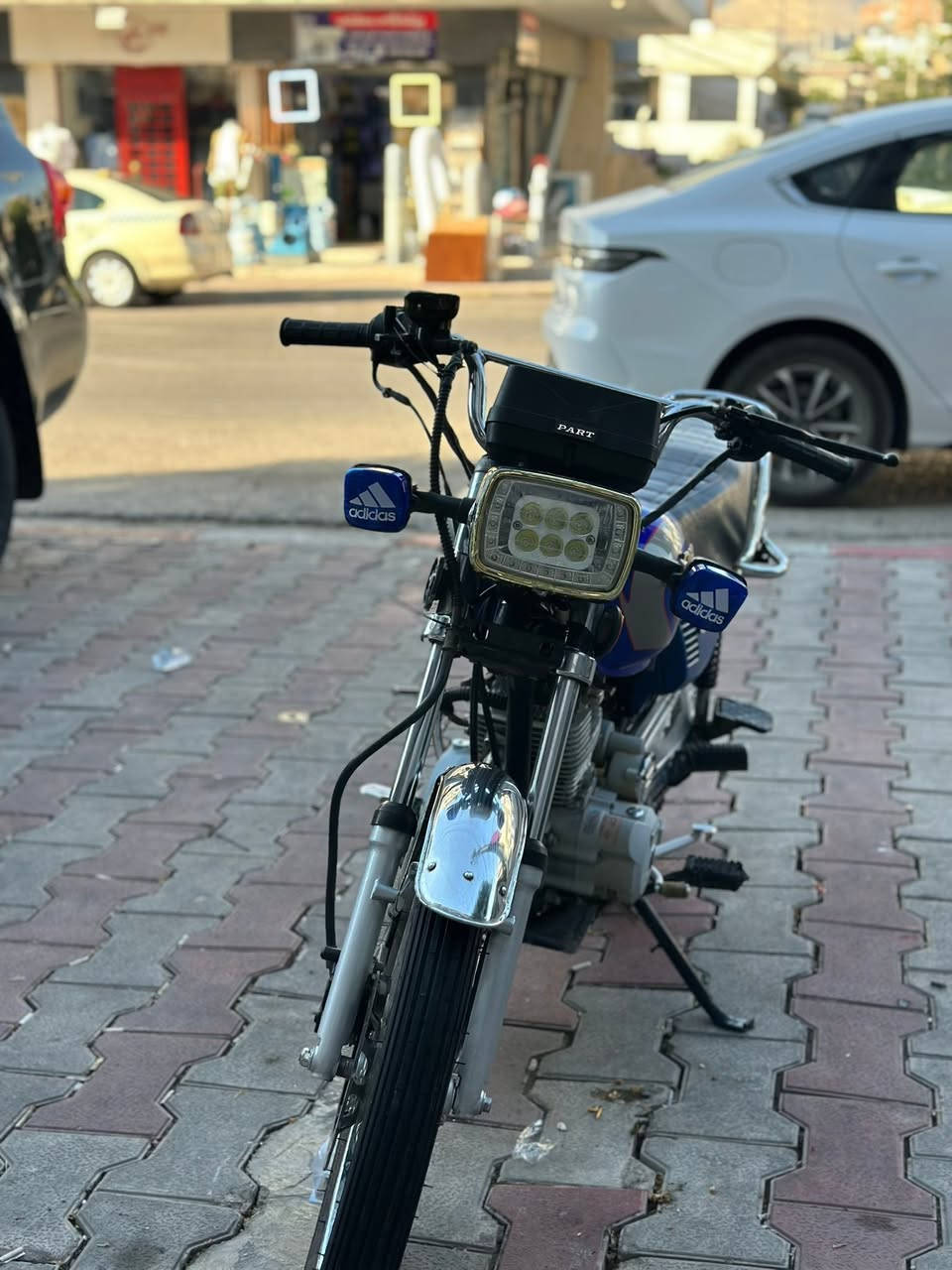 فرۆشتن
ساڤین 150 2020ماڵەکە زۆر پاکە ٢٥٠ مەسرەفی نیە 
مەنەفێستی هەیە بەس یەک دەسکی ئیستۆپی کەمە کارەبای مەزبووتە نیو سلف ئیشەکات
نرخ:425 هەزارو مەعمەلەی برایانە
شوێن سلێمانی
ئدمین♥️


**إذا كنت صاحب هذا الإعلان وتريد حذفه لأي سبب، رجاءا أرسل رسالة إلى الدعم الفني**