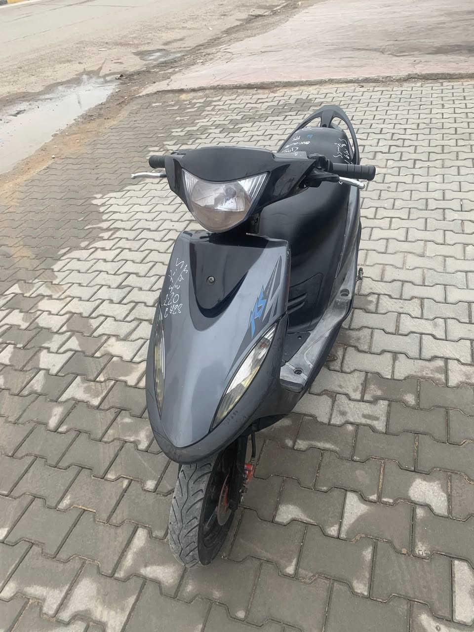 ماكس 120 عدله. صالهة شهرين نازله. رمبه مكينه برغي. ممفتوح بيهة سهله معدل. خير. من الله. كامله سلف هندر كهربائيات كلهة. كامله. الدراجه. ما بيهة اي نقص أوراق كامله.  السعر 575 بيهة. مجال حگ الجيه لاستفسار *********** مكاني بغداد الحسينية. مال راشديه
