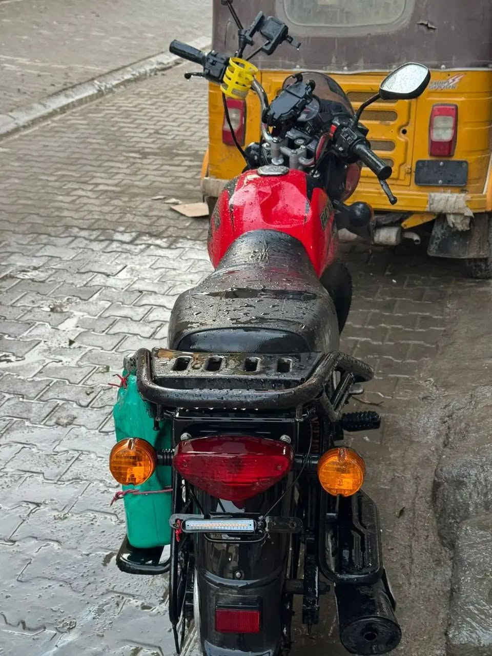 السلام عليكم
من رخصت الادمن
دراجه مكفوله كفاله عامه
مديل 2023
مكفوله رقم سنويه
فول نضافه
عنوان بغداد منصور
سعر  1650قفل 
هاتف ***********
الشراي يتصل مامتواجد ع الفيس
