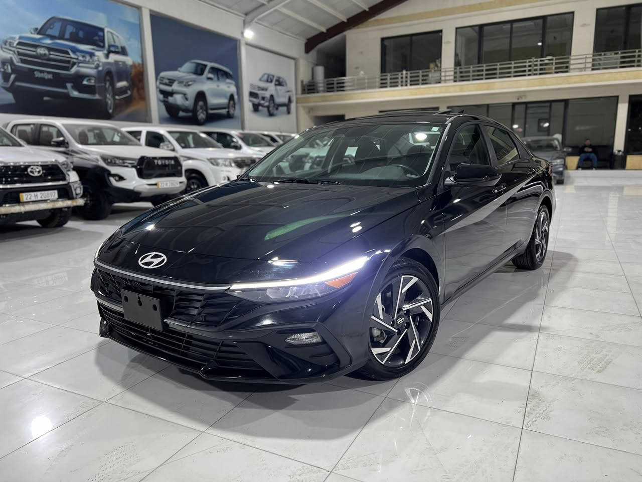 النترا 2025 
وارد امريكي 
محرك 2000 دوش 
ماشي 3 الف فقط يعني زيرو 
مواصفات SEL 
بصمه / سلايد / ويل كب جبير / رادار امامي خلفي جانبي / دشبول 7 الوان متغير / شاشه جبيره متصله / صندوق ذكي / هيتر كشنات / كامره خلفيه / مودات قياده / فول تحكم ستيرن 
قياده ذاتيه / تشغيل عن بعد / رادار بلمري 
حادث سياره  مكانين بارد فقط 
بدون صبغ بدون تبديل حادث جدا بسيط  بدون ارباك  
حته دعاميات بلاديه بدون صبغ 
السياره بدون رقم تترقم شمالي فقط 
السعر 160 بي مجال 
العنوان اربيل 
***********
