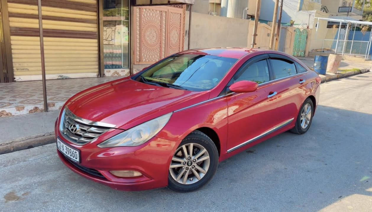 السلام عليكم سوناتا 11 امريكي مكينه قبل كم يوم شديته جديده لوك  سياره حلوه وجاهزه رقم جديد بيه 3 قطع صبغ حادثه بدون دواخل السعر 92$ 
الاتصال ع الرقم 
***********
