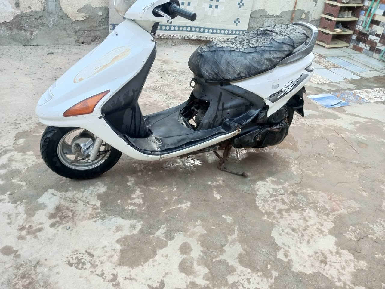 السلام عليكم فراشة لبيع سلف هندر كله شغال كهربائيات كله شغاله سعر 225وبيها مجال


**إذا كنت صاحب هذا الإعلان وتريد حذفه لأي سبب، رجاءا أرسل رسالة إلى الدعم الفني**