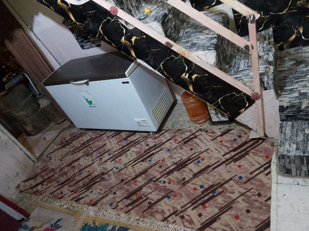 السلام عليكم دار للبيع طابو.صرف مساحة 100 مربع واجهيه 10نادر الثالثه
 تاجيه للستفسار الاتصال علا الرقم ***********
