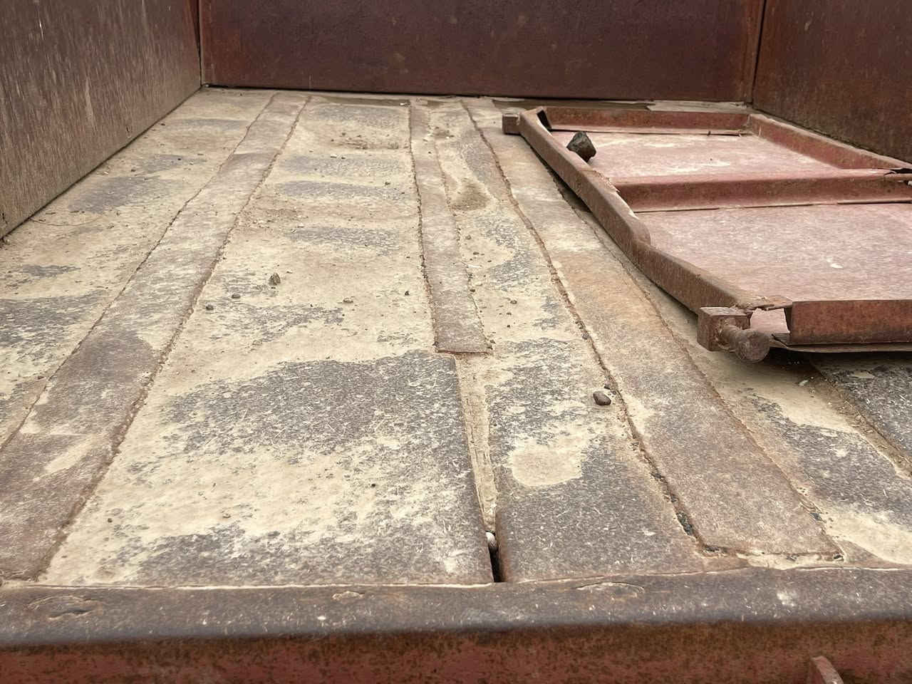 سلام عليكم
للبيع 
عربانة اسكندرية

بلاديه 

جاهزة

سعر مليون ونص وبيها مجال 

اللطيفية ***********
