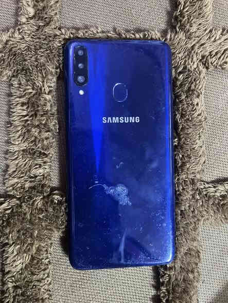 ريدمي T9 نظيف مامفتوح ذاكره 128 سعره 80 الف
سامسونج A20s نظيف ذاكره 32 سعره 50 الف 
مدينه الصدر/***********

