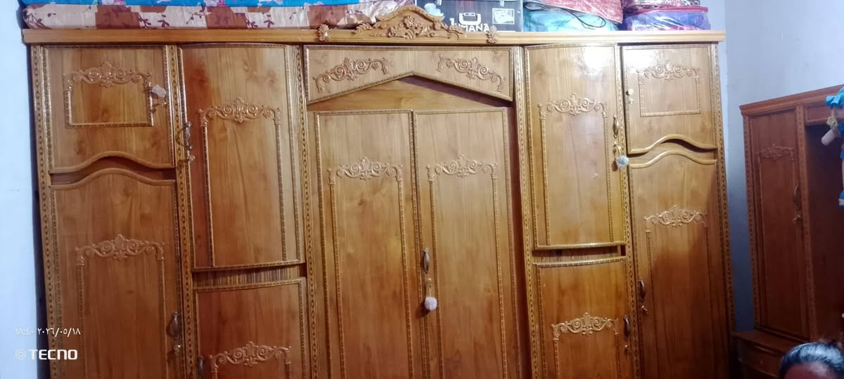 غزرفه 8قطع مستعمله سنه ونص كله نفخ جبته اول ما نزل موديله صارت عليه ب 2ونص بنسبه لسعره مناسب اريد اشيل واريد ابيعه اتصل ع رقمي ودلل ***********
