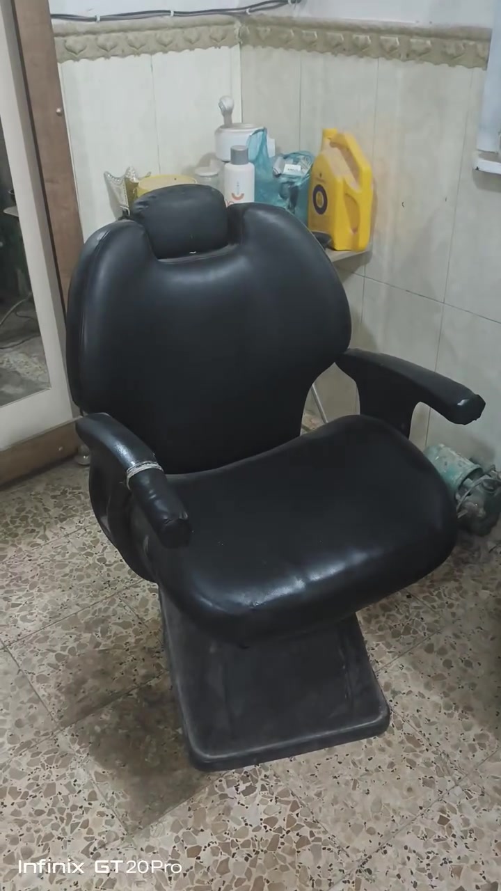 سلام عليكم حبايب 
غراض صالون كامله لبيع يفيدنه اني خادم مكان نجف كوفه 
ابيع شلع مابيع قطعه حته جهاز هوك موجود يفيدنه يتصل
***********
