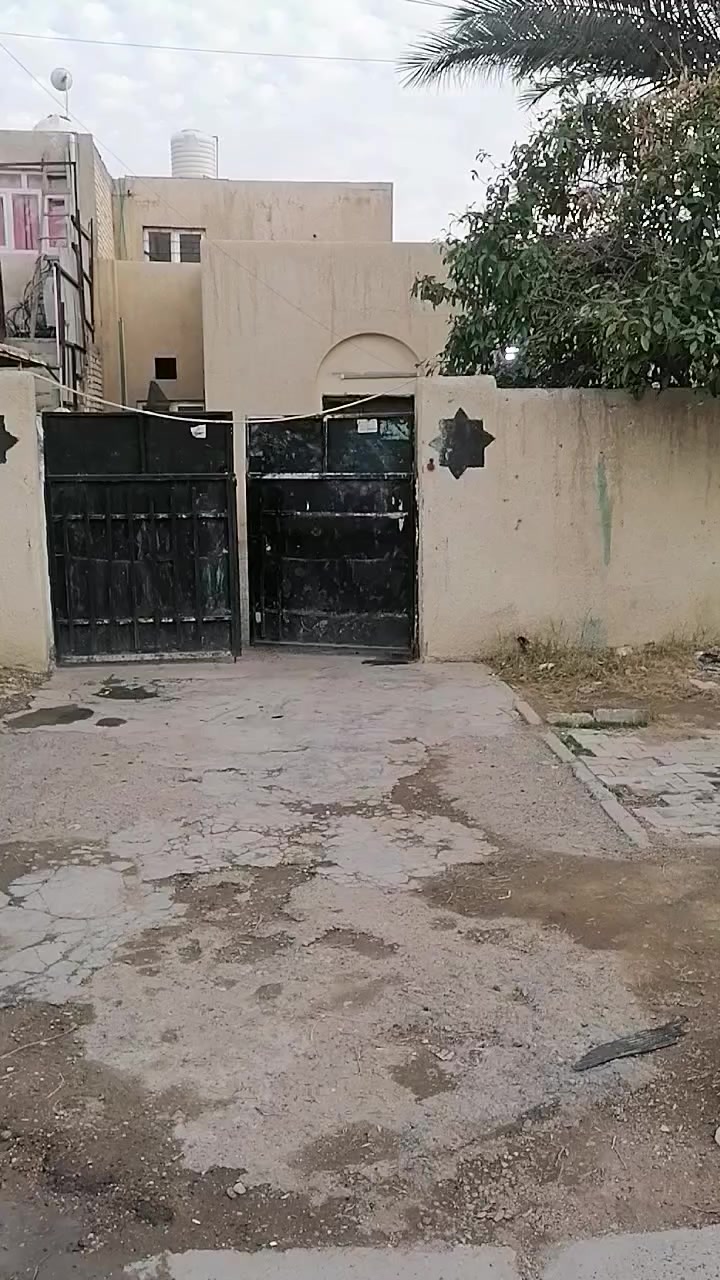 بيت ٢٥٠ متر للبيع واجهة ١٠م الزعفرانية الرشيد منطقة الشموخ طابو ملك صرف سكني
البيت يباع بسعر قطعة ارض
تكدر تسكن بي علوضعه تابع الفيديو للاخير
لباقي التفاصيل والسعر التواصل على الارقام التالية *********** *********** وتساب ابو عباس للعقار
