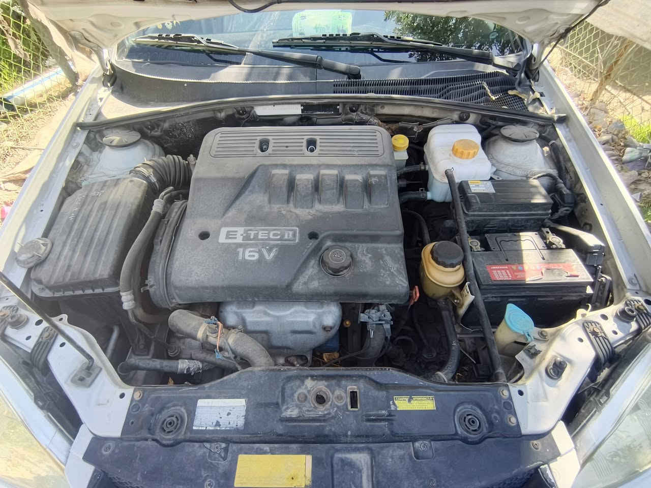 السلام عليكم سيارة اوبترا لبيع  او مراوس سيارة كفاله وماشية 86 الف بيها قطعتين صبغ جاملغ السيايق و باب الصدر والسيارة بيها سونار سعرها 85 وبيها مجاال مكاني بغداد الحسينية مال الراشدية الاستفسار ***********
