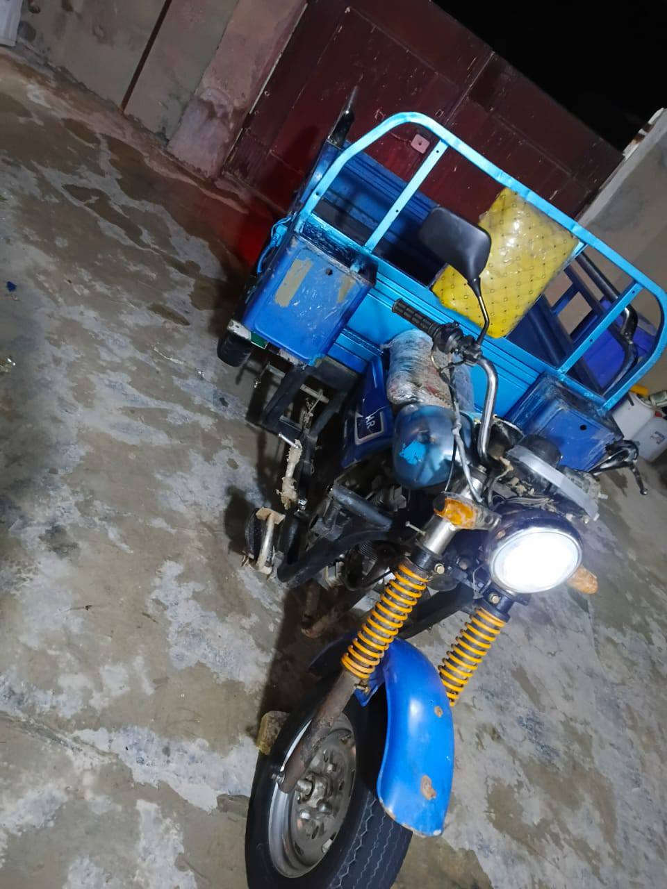 السلام عليكم ستوته دايوان للبيع موديل ١٦ مستعجل ع بيعته السعر مليون و350 وبيه مجال قليل للاتصال بلرقم *********** او مراسله الصفحه
