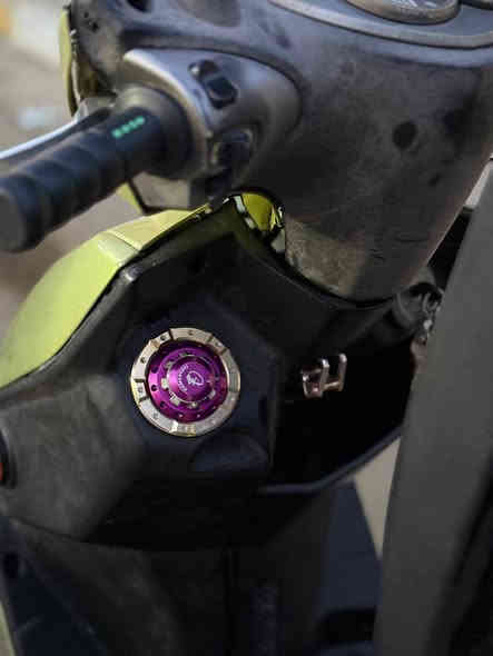 سلام عليكم سكنس فحل ياباني

دراجه مكينه مكفوله مامفتوحه

نوزل خطين

كهربائيات كله شغاله

صدر خلفي اصلي

فج برممبو اصلي

صجميه اصليه

وبيه بعد تزويد

مكاني بغداد الحسينيه الراشديه

السعر 800 وبيه مجال
*********** وتساب فقط
