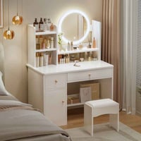 ميز مكياج خشب • مرآة مضيئة • كركوك