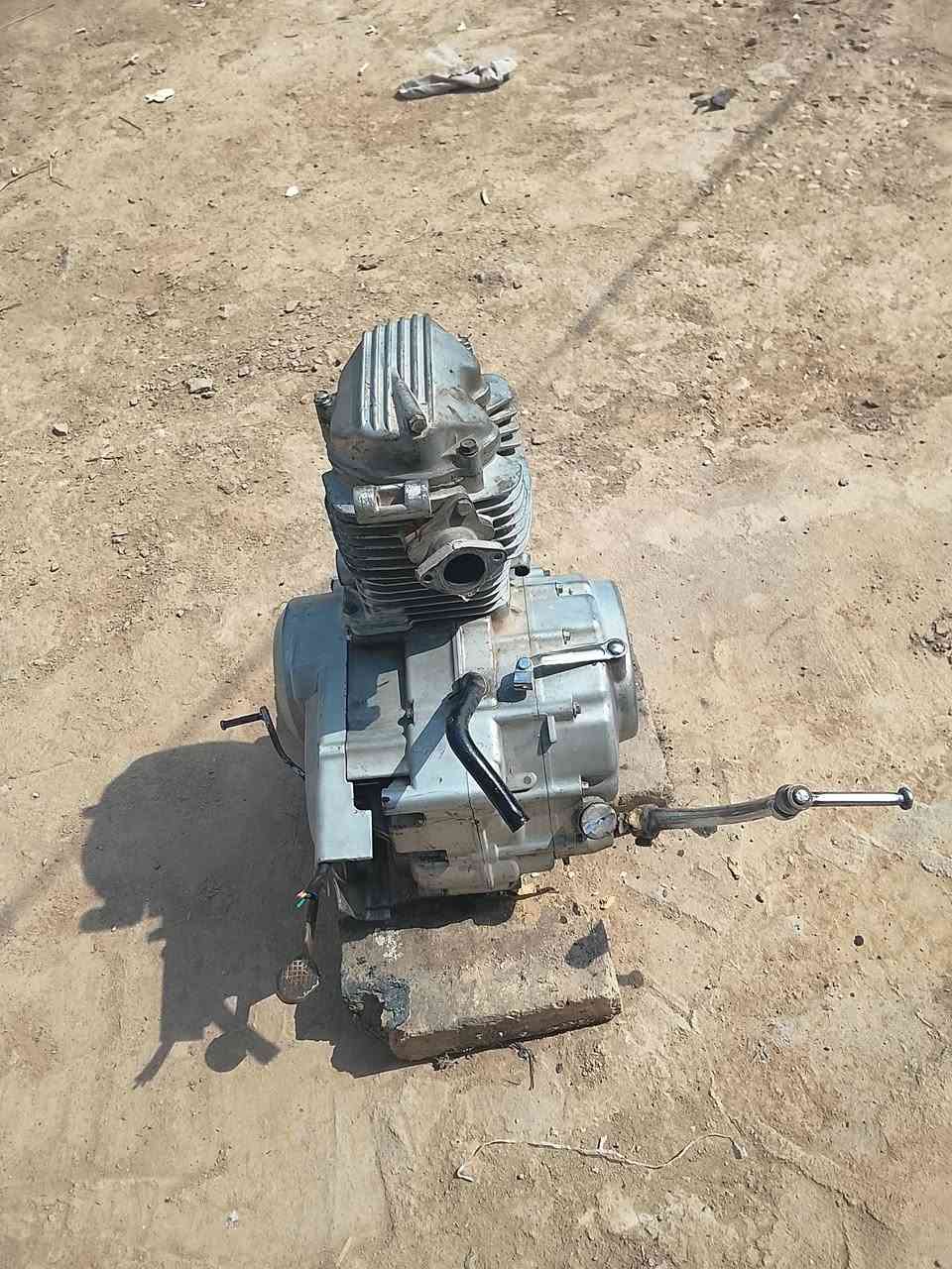 سلام عليكم  مكينه موديل 2020 للبيع او مراوس ب وياله سيم دبل سيم ما اريد  او كشن تفصال او صالنصه نجمه حسب القناعه


**إذا كنت صاحب هذا الإعلان وتريد حذفه لأي سبب، رجاءا أرسل رسالة إلى الدعم الفني**