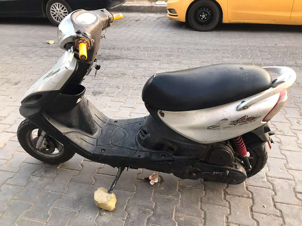 سلام عليكم دراجه ماكس كلش نضيفه عوزه بس ضيل كله شغاله هندر كهربائيات سلف بس باتري مكينه مانفتوحه ابد سعره 250الف مدينه صدر / ***********
