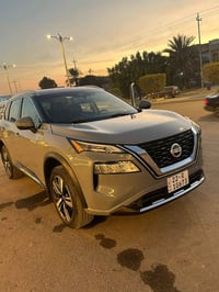 نيسان روج • ٢٠٢٢ • فئة SL