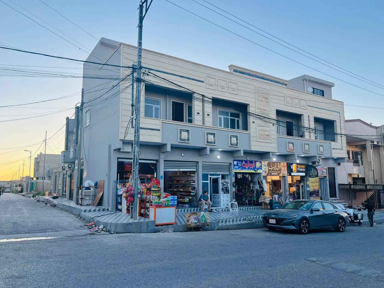 🏢عماره للبيع المساحه📐 200 متر  ركن تقع علا شارع 20  قرب سايدين 30 حي السماح تتكون العماره من 7 محلات و3 وحدات سكنيه مؤجره بل كامل الوارد الشهري مليون و650 الف للأ ستفسار اتصل
***********📞
***********📞
مراجعت مكتب المروة لتجارت العقار نستقبل جميع العروض العقاري عنوان المكتب حي السماح علا شارع 20مقابل مول القمه
