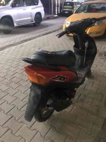 سلام عليكم دراجه ماكس عدله مزوده 
الدراجه كفراتها تجاري وموجود الاصليات لون ابيض تريد التجاريات انطيكياهن تريد البلاديات انطيك واحد منهن الدراجه بوشتها ٥٥ كلجات wf تخم صارنصه fm صدر رياضي بكلات مشمشي يدات بريك توبو اصلي مو تجاري جنطه تطريز اشاير رياضي احمر تعلاكه رياضي احمر كابريتر بلادي نضيف الدراجه شعله ومعدل خير من الله سعرها 500 وبيها مجال الي مو شراي لا يتصل رقمي *********** مكاني بغداد الكريعات
