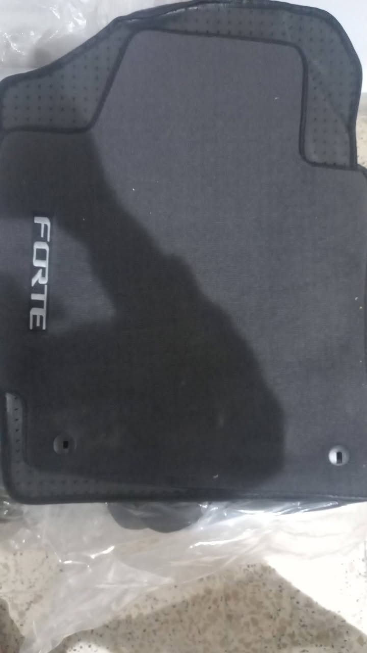 السلام عليكم من رخصة الادمن
السلام عليكم ورحمة الله توفر عندي ارضيات كاربد كيا فورتي استيراد خاص اصلي مال وكالة الظهر مالته ربر محبب والوجه كاربد منقوش حفر اسم فورتي قطع تلوك إلى سيارتك اخر قطع وما تتفوت جوه السوق
 للحجز راسلني واتساب *********** او خاص متوفر دائما
