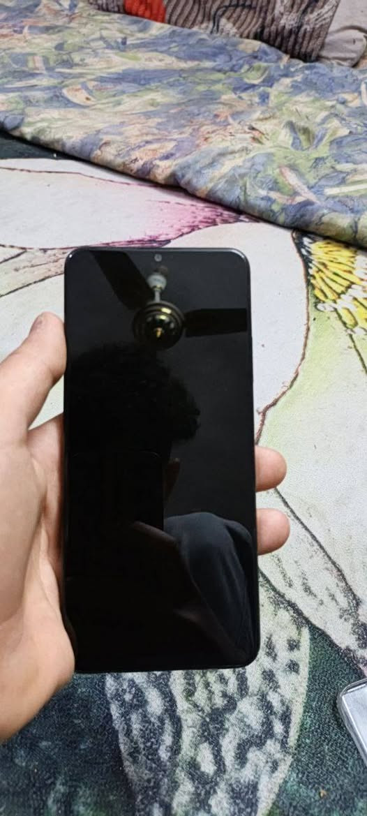 تلفون البيع
اسم تلفونrealme C53
ذاكره128
ويا كورعونه+شاحنه 
تلفون نضيف90/100
سعر تلفون120بي مجال
عنوان بغداد حي جهاد
رقم***********
