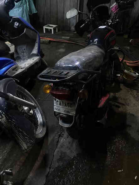 بوكسر للبيع موديل 2021 مرقم بغداد سنويه انكليزي ول الارقام الانكليزي بقاي عل استلام دراجه حلو بيها ملاحضات بصيطه السعر (مليونين) (مليونين) ما بيه مجال بس حك جيتك فقط (‭٠٧٧٦ ٢٥١ ٦٦٦٩‬)
