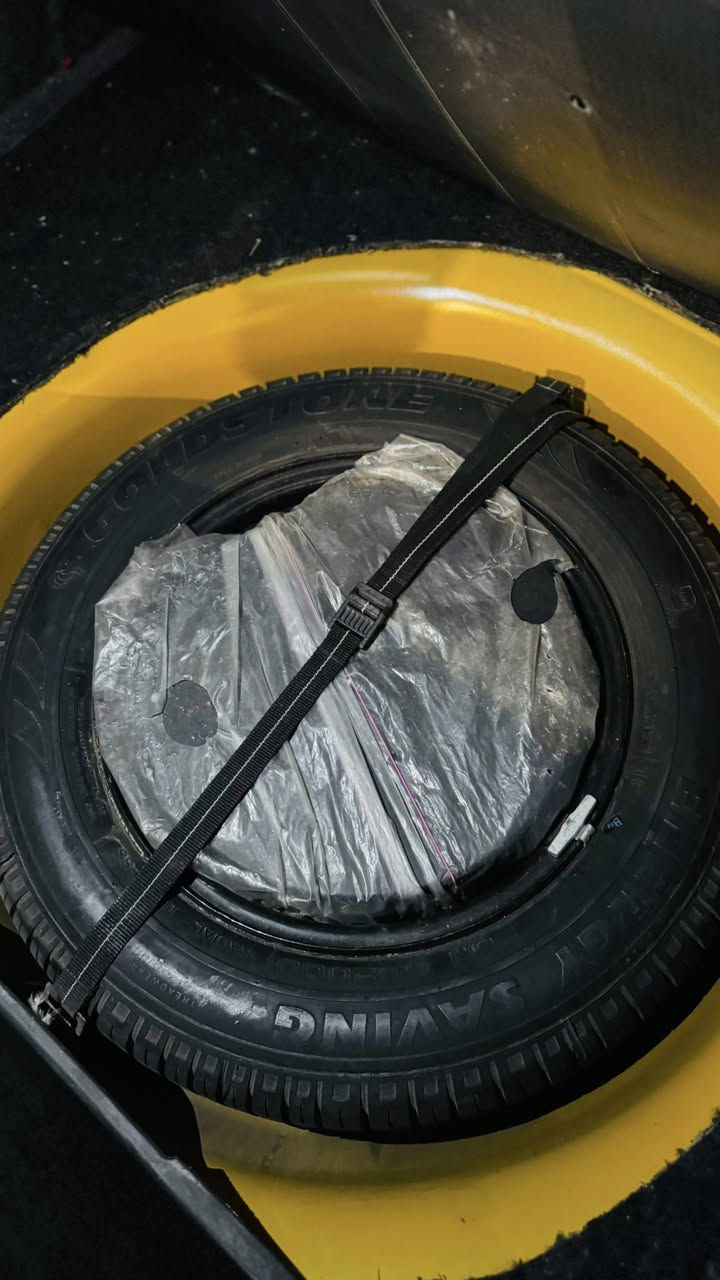 السلام عليكم بيجو بارص ٢٠ كفاله عامه رقم بغداد سياره خير من الله نضيفه كلش على وضع البلاد وجاهزه من كلشي  مدوشمه عام مكان كوت السعر ٦٦ يحب يتصل ***********
