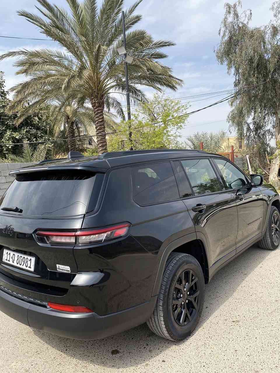 اسلام عليكم جيب 2024 بدون قطره صبغ فقط الجاملغ معدل عل بارد حته الدعاميه بلاديه ماشيه 28 رقم بغداد بسمي السياره جديده فول عدا البنراما V6 مكينه 3600 7راكب السعر290 وبيها مجال الشراي يتصل مكاني الدوره هورجب  مراوس حسب القناعه ***********
