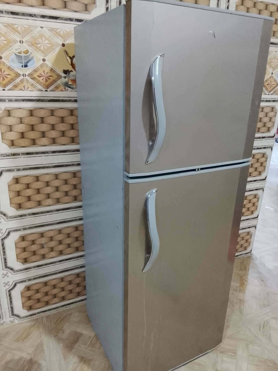 ثلاجه نضيفه شغاله ايا ضرار مابيه بس مجرد اردله غاز تبرد بس مجمده مكانه نجف حولي سعر 120


**إذا كنت صاحب هذا الإعلان وتريد حذفه لأي سبب، رجاءا أرسل رسالة إلى الدعم الفني**