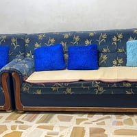 تخم للبيع مستعمل 10 مقاعد تكمه ثقيل سعر 250 الف  بغداد الكرخ 077032196...