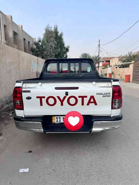 السلام عليكم للبيع او المراوس بهايلوكس اقل منها
هايلوكس 2023 
وكالة زيرو
مكفولة كفالة عامة من الصبغ والضربة والتبديل والبارد والشخط والتكحيل 
ساز باب اول 
شحن لاسلكي
تبريد بالكشنات
شاشة جبيرة 
اشارة بالمري
اوتوماتيك
بأسمي بغداد تحويل مباشر
السعر 285 وبيها مجال كلش بسيط
***********
