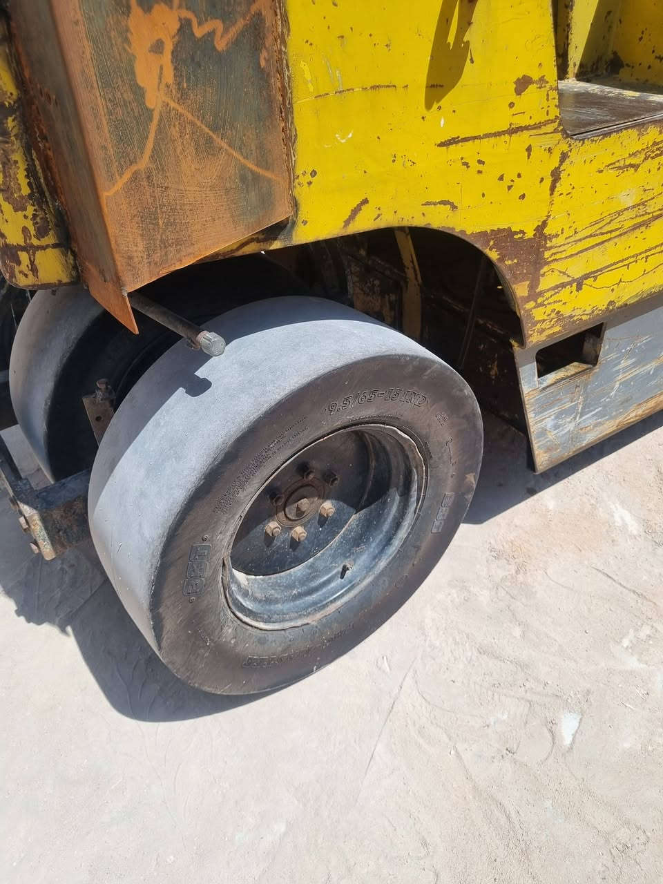 السلام عليكم حادله سايكاي للبيع الوزن ٥طن ***********
