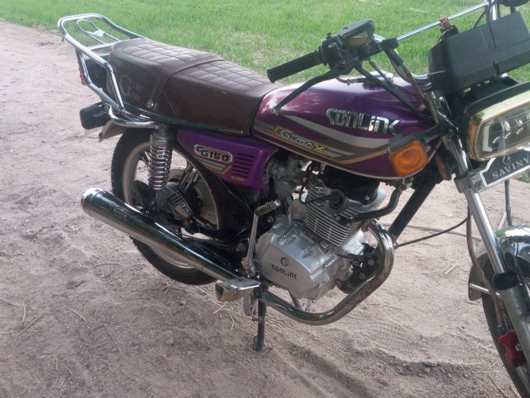 السلام عليكم للبيع دراجه سفانه 2023 أوراق استنساخ 
جديده كلش محرك كفاله من كلشي مكان بابل الحله 
ابو غرق 
***********
