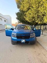 للبيع فورد مافريك 2022 lariat هايبرد  سياره نضيفه  للتواصل 07887361525