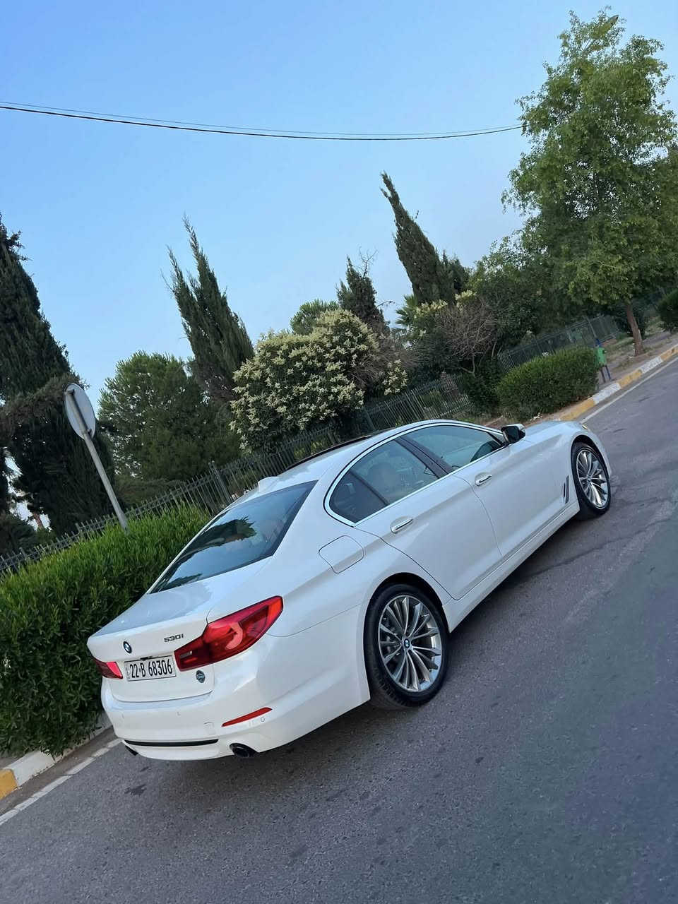 سلام عليكم
Bmw 530i 2018 
فول مواصفات 
داخل مشمشي بيلاد 
كلين تايتل سيارة 
بدون ضرر 
ماشي ١٢٠ الف 
مكان اربيل 
سعر ٢٤٣ ورقة مجال 
رقم الهاتف *********** 
واتساب موجود
