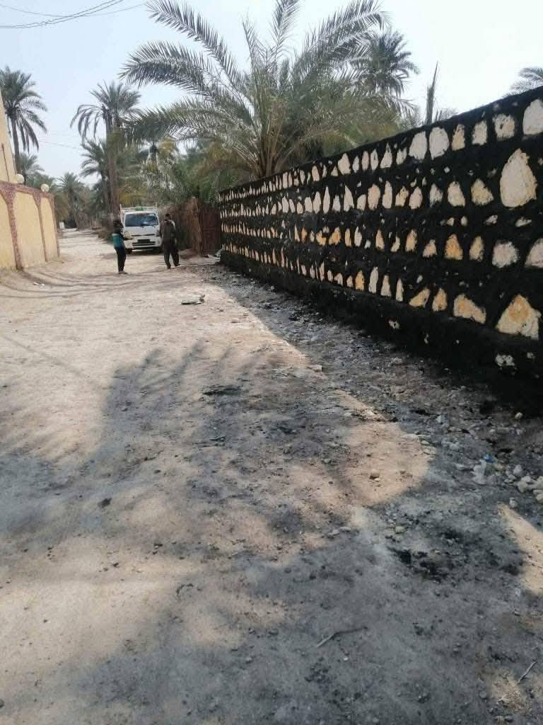 السلم عليكم بناء حجر كرسته وعمل كله وراي بيوت اسيجه ممرات ***********

