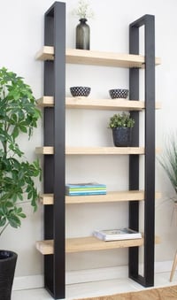 رف ارتفاع متر ونص عرض ٦٠سم نزال ١٤ الطلب على الرقم ٠٧٧٤٨١٠٧٤٢٠