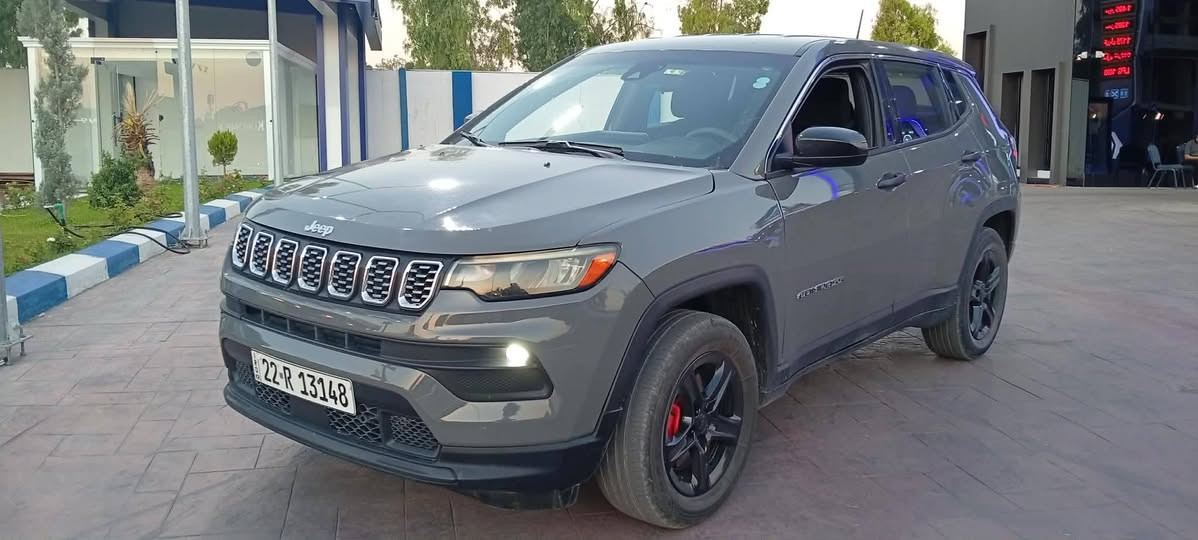 جيب كومباس  ٢٠٢٣فوول ماعدا بانوراما
محرك ٢٠٠٠ تيربو اقتصادى و قوى
دبل اكسل شاشة كبير رادار بصمة تشغيل عن بعيد 
ماشية فقط ١٥ الف مايل 
سيارة جديدة بل كارتون بمعنى الكلمة
ربع بنيت و جاملخ صبخ بدون دواخل
مكان سيارة فى اربيل
للاتصال***********
