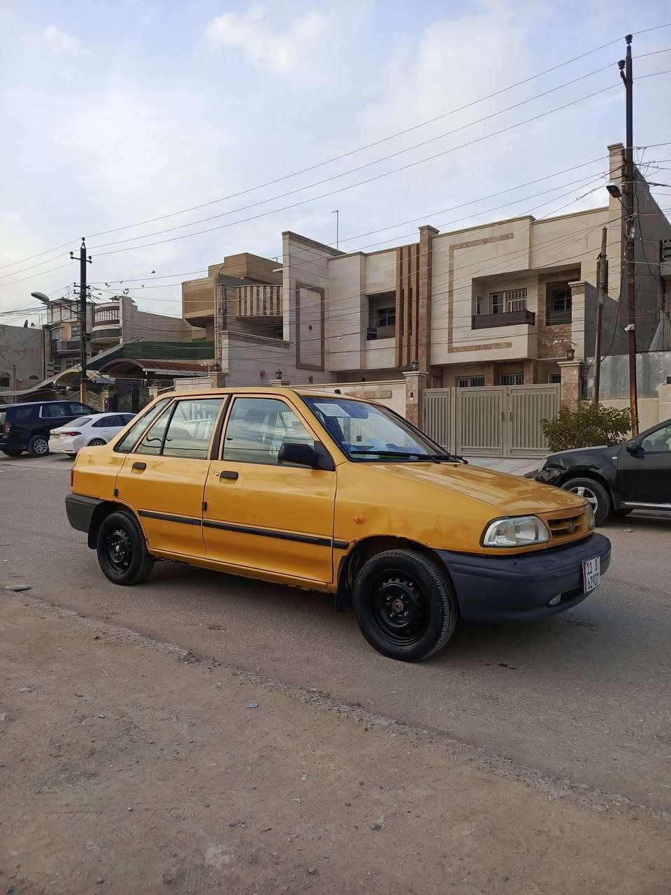 اللهم صل محمد وآل محمد
السلام عليكم سايبا 2012 للبيع سيارة ع ايدي نظيفة بلادية كفالة بدون ضربة ولا صبغ بيها فقط بارد خفيف بباب الصدر وجاملغ امامي جهة السائق مبدل اصلي تفصيخ اثر خياس اني بدلته بدون اي ضربه شواصي كلها بلادية بدون اي فطر ولا تعمير مكينة كير كهربائيات كلها شغالة تبريد شغال تدفئة شغالة سنوية 28 بأسمي رقم بغداد دولي الجديد مصفره هيئة وبحث جديد اليوم صفرت وجددت البحث وغرامات عليها 100 الف تنزل من السعر درايم شفتات جدد بولبرنات امامي خلفي جدد بنزات سايد بريك جديد راديتر جديد تايرات امامية بالة جديد باتري ماليزي اصلي جديد قبل كم يوم شديته السيارة نقصها دبلات خلفية فقط وصدرها %70 وبيها نضوح دهن بسيط بسبب الجبنة السيارة ماتشتغل تكسي نهائياً استخدام شخصي فقط اروح بيها للدوام وارجع 
السعر 31 وبيها مجال بسيط  
مكاني بغداد ***********
