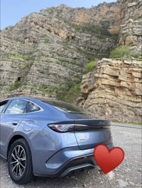 السلام وعليكم BYD SEAL6 للبيع 2025 سيارة ماشية 4000 لون مميز بلو بيري ...