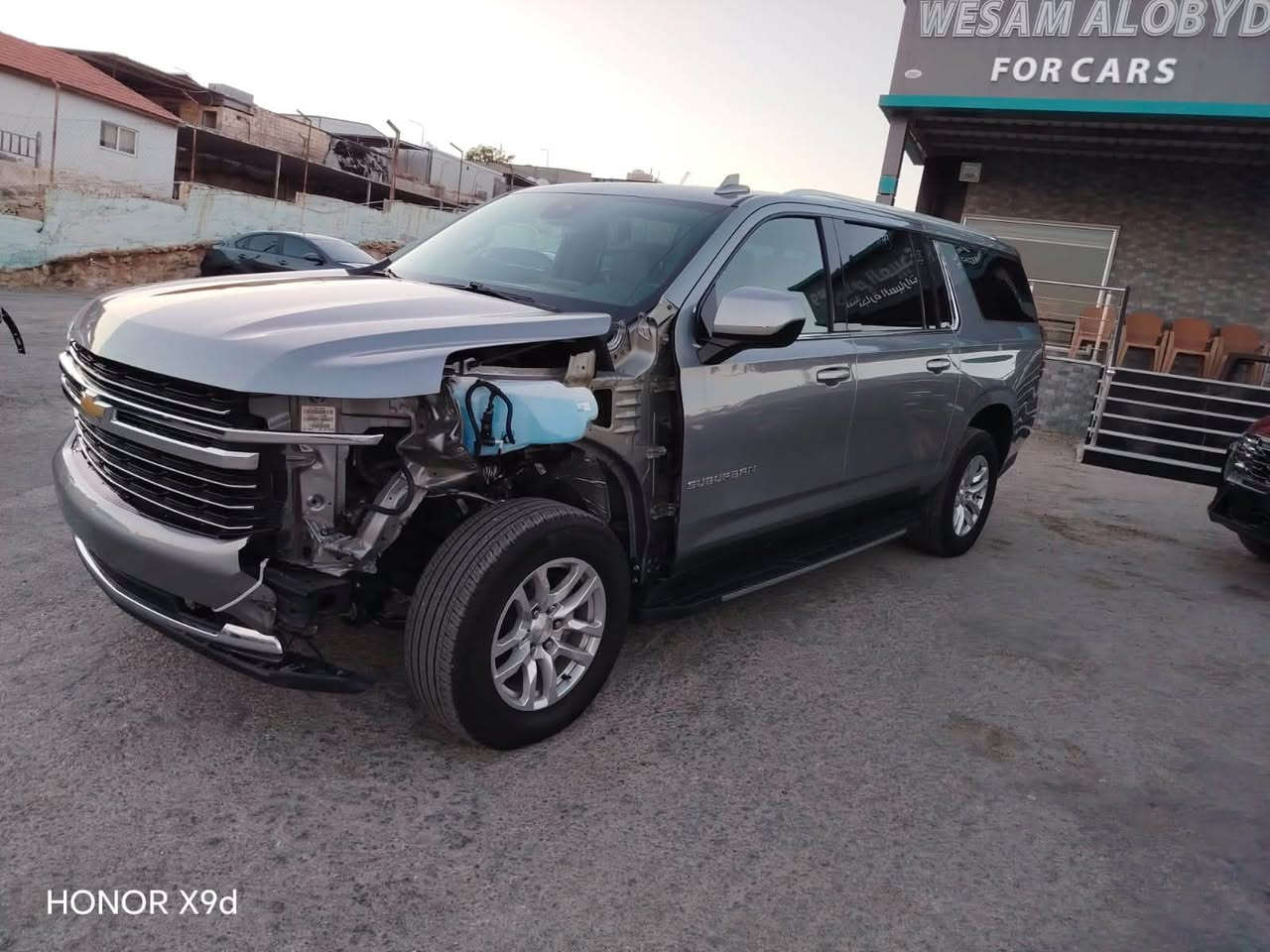 بسم الله الرحمين الرحيم.                                 

نوع السيارة🚐🚎 CHEVROLET SUBURBAN LT طويلة✈️✈️✅✅
                          
 موديل/ 2024 ✅اخي العزيز اضغط متابعة يوصلك كل ماهو جديد)🫶🫶🫶

       (السيارة تدخل اعفاء على كتاب شهداء )

حجم المحرك🚦🚦5300  ✈️✈️🚌🚌

المواصفات السيارة✅✅🌹Lt  🚗السيارة 2 ويل🚦

السيارة موجود ✅بالاردن  🚗المنطقة الحرة الزرقاء                    

ضرر السيارة🚦✅✅❤️❤️(واضح بالصور)✈️.                

أخي المشتري العزيز (السيارة مكفولة بدون صبغ وبدون كلير ) ✅✅🌹🌹❤️🫶بدون ارباك✅

الاستفسار او التصال  على الرقم  ***********             

او مراسلة واتساب على الرقم الاردني 00962797080658. 

عنوان المعرض🛣️🛣️⬅️شارع 18 شمال المنطقة الحرة🚗🚗🚗.
