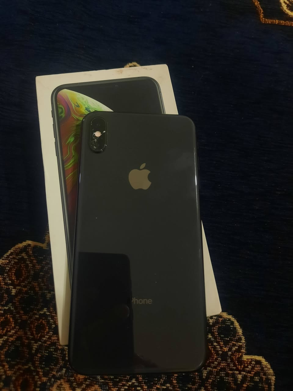 السلام عليكم 

iphone X MAX

256
تك شريحة 
بطارية80
مبدل شاشة وكاله فقط
بي فطر با الكامرة ما مأثر على التصوير 

واتساب فقط***********
