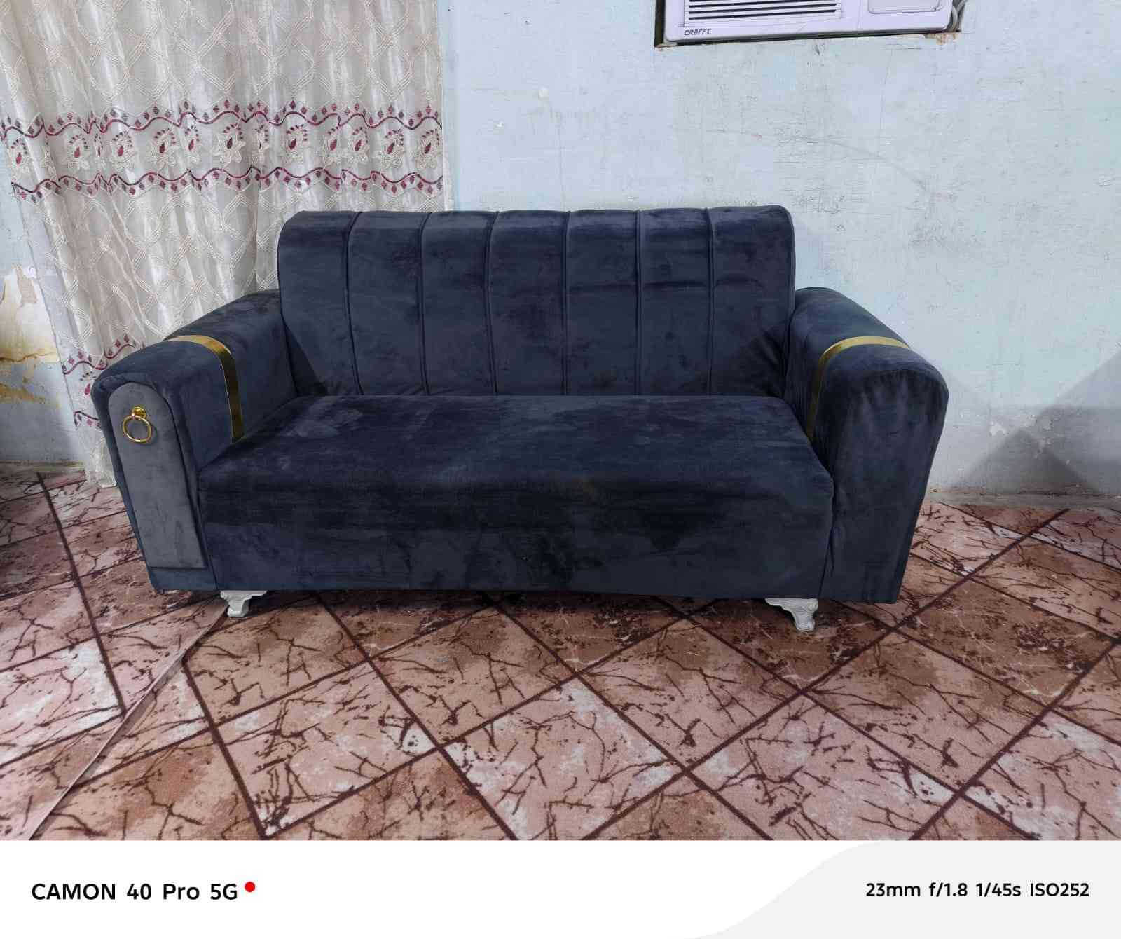 تخم 10 نفرات نضيف 170 وبي مجال المكان الكاظمية يوجد توصيل ***********
