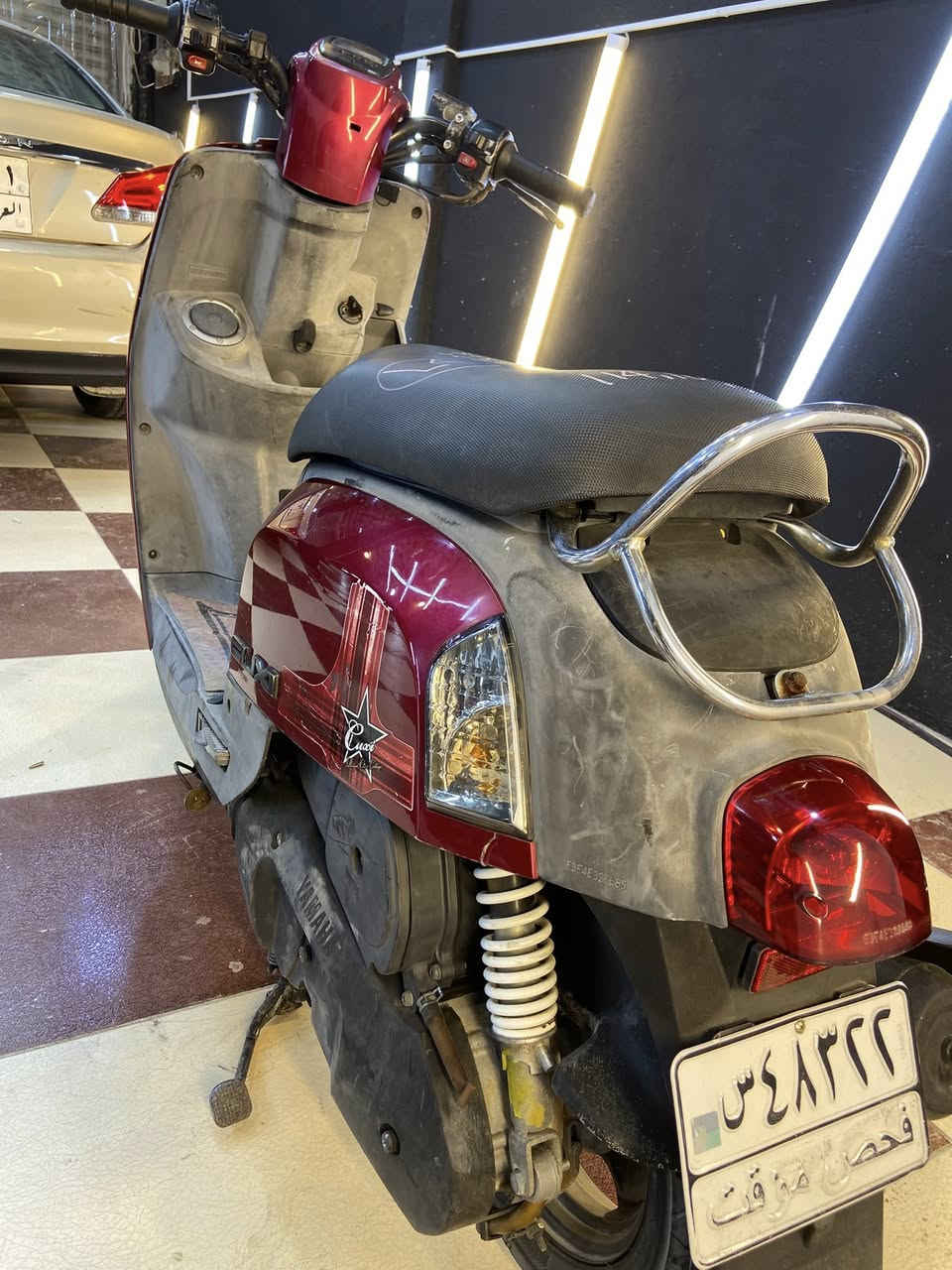 ماكس بوليسي نوزل مديل 2009دراجه صار 3ايام طالعه من رمبه الله شاهد كفراتها بلادي كلهن ختم واحد مختمه تخبل مشيها شلعتها تشك الكاع بيها منفذ شحن ثنين وبيها لايت زنون السعر مليون و200 وبيها مجال العنوان بصره ابو الخصيب سوك محيله رقم تلفوني ***********
