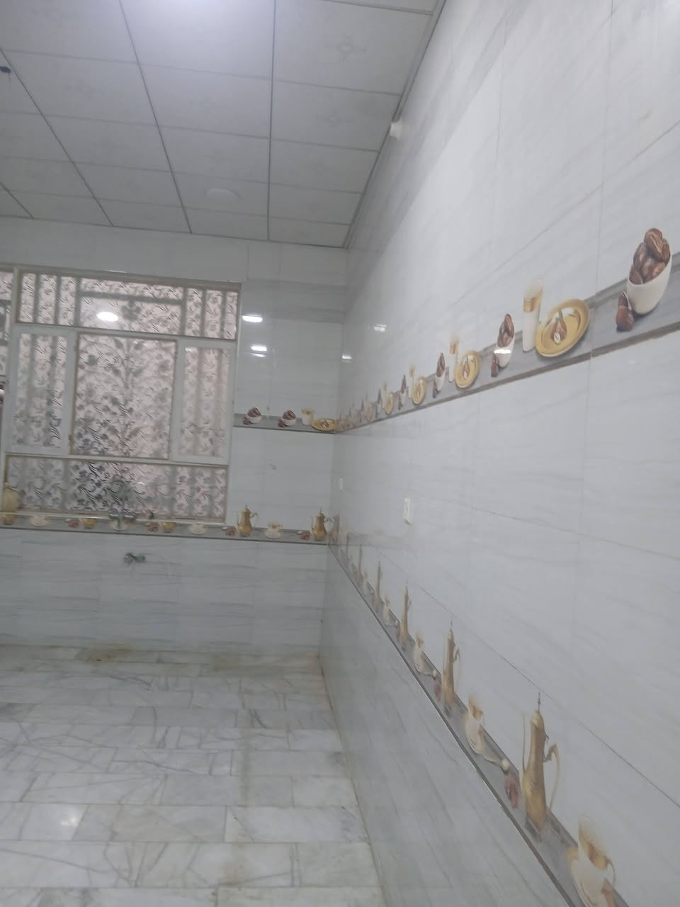 السلام عليكم  بيت 230متر طابو زراعي سند 25بناء طابوك يحتوي البيت 4غرف وصحيات وصاله واستقبال ومطبخ كربلاء  حي الامل مقابل عمود 83تفاصيل اكثر اتصل غير متاوجد على الفيس ***********
