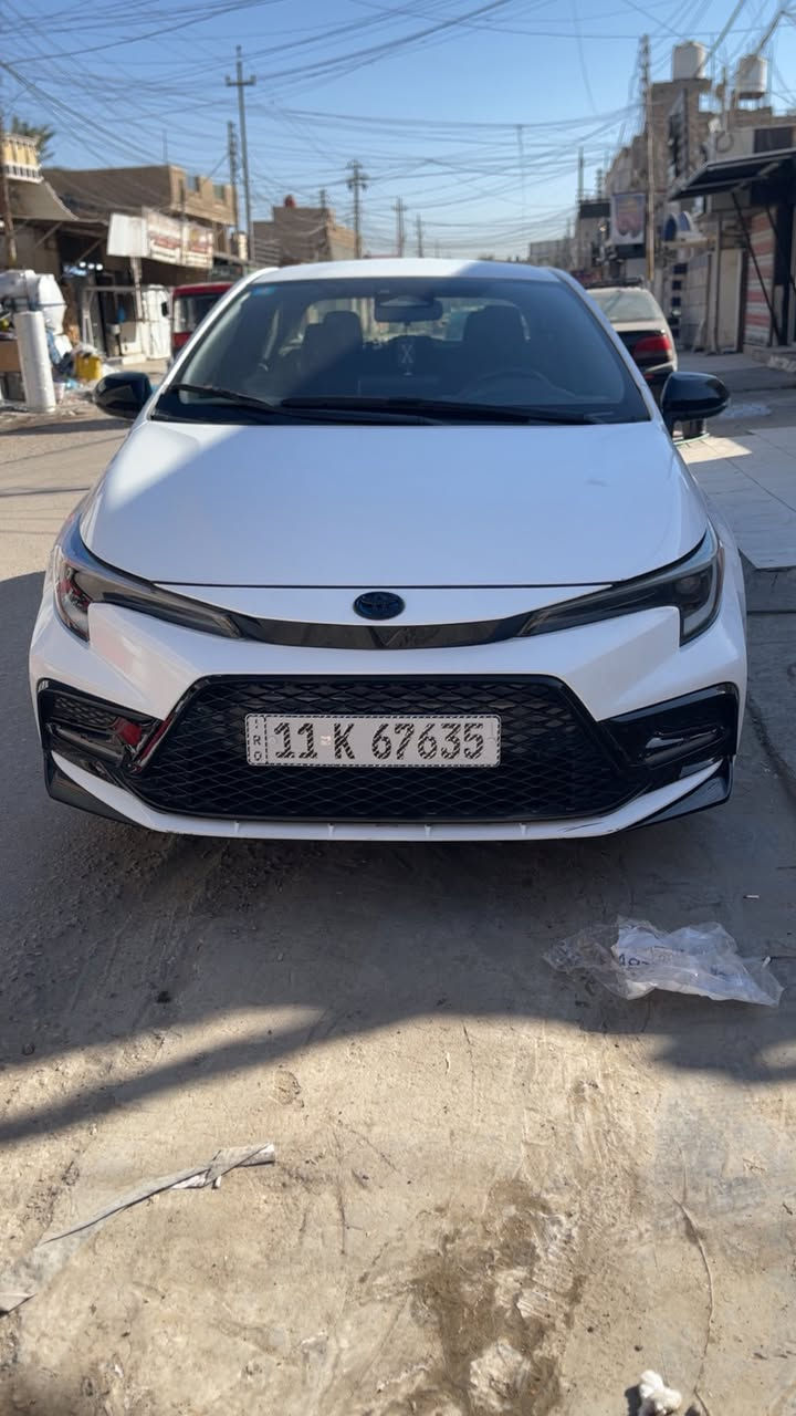 السلام عليكم كورلا هايبرد واردامريكي 2024SE حادث جاملغ وبنيد مكفوله من الغد والشواصي ومكفوله من الدواخل والايرباك فقط تبديل قطعتين وبارد بسيط بنفس الجهة مال الجاملغ الايسر 
للاستفسار ***********موجود واتساب
