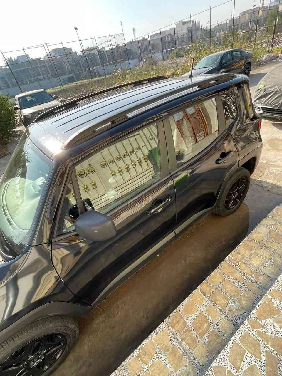 جيب رينيجد 2020
محرك 2400
ماشية 134الف
بيهه صبغ صفحة بدون ضرر 
السيارة بدون ضربة وبجم كبس 
جاهزة ومابيهه نقص 
ورقمهه بغداد ب اسمي ومكانهه بغداد 
السعر 96$
للتواصل ***********
