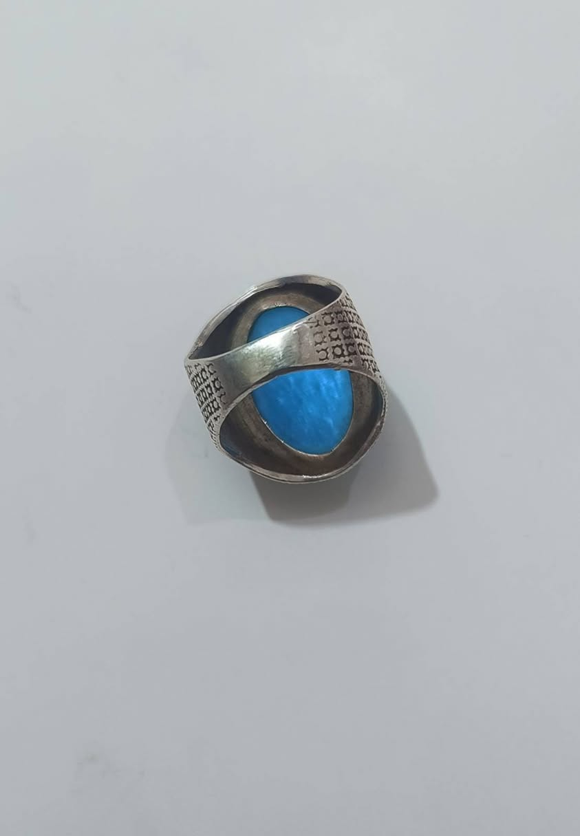 🌟 خاتم عين الهر الأزرق الفاخر 🌟
حجر سحري وجذاب معروف بجلب الحظ السعيد، التوفيق، والنجاح المهني 🌈✨
لمسة فخامة وأناقة لكل يوم 🖤
🔹 القياس: 20 / 21
🔹 الوزن: 14 غرام
🔹 السعر: 55 ألف دينار فقط 💰
🚚 توصيل لكل محافظات العراق


**إذا كنت صاحب هذا الإعلان وتريد حذفه لأي سبب، رجاءا أرسل رسالة إلى الدعم الفني**