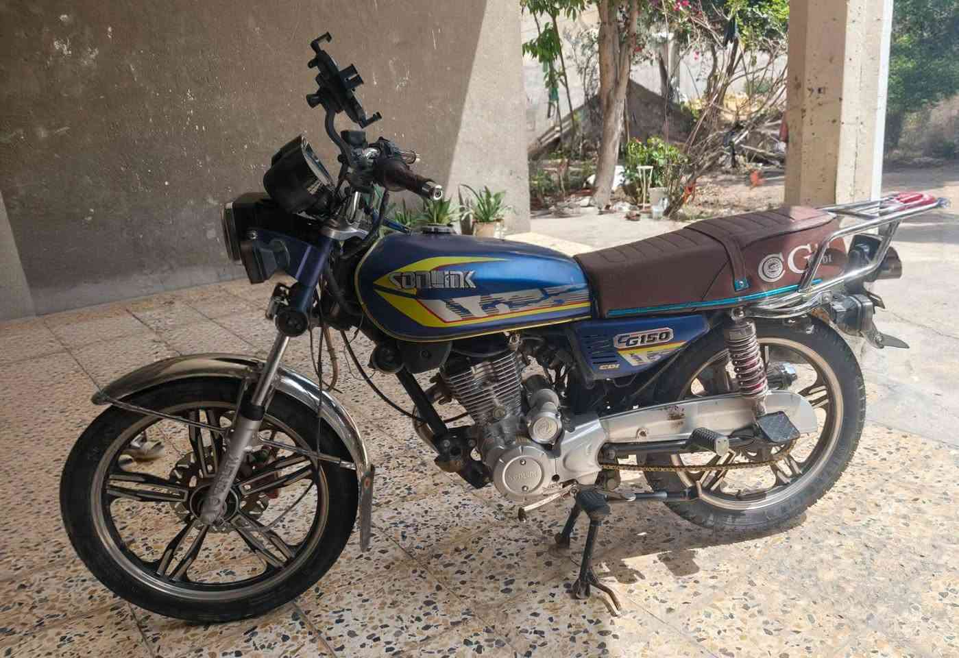 السلام عليكم دراجه سونك سفان البيع اوراق اصولي موديل 24دراجه نضيفه ما عايزه ايشي التواصل ***********
