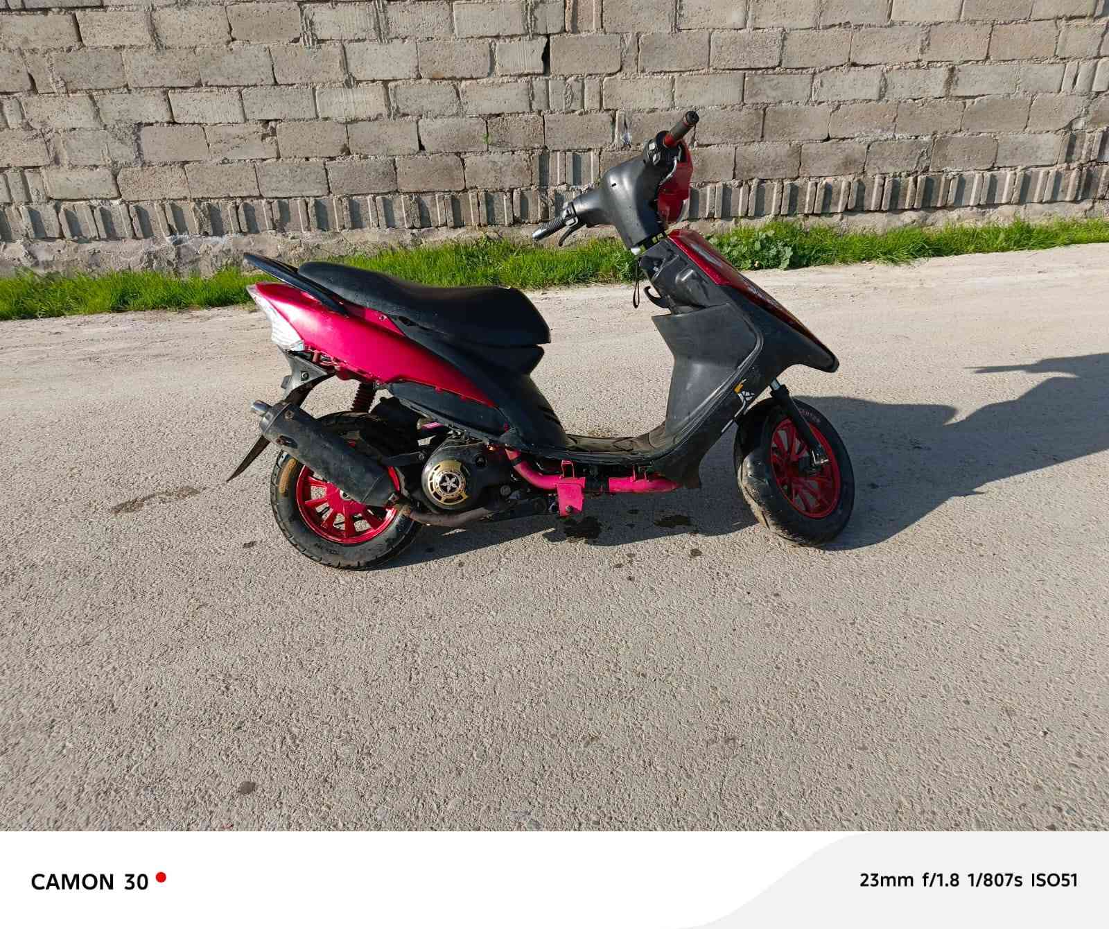 للبيع ماكس عدله
محرك نضيف
بوشه  55
سعر 325 بي مجال
مكان الفلاحات النساف
***********
