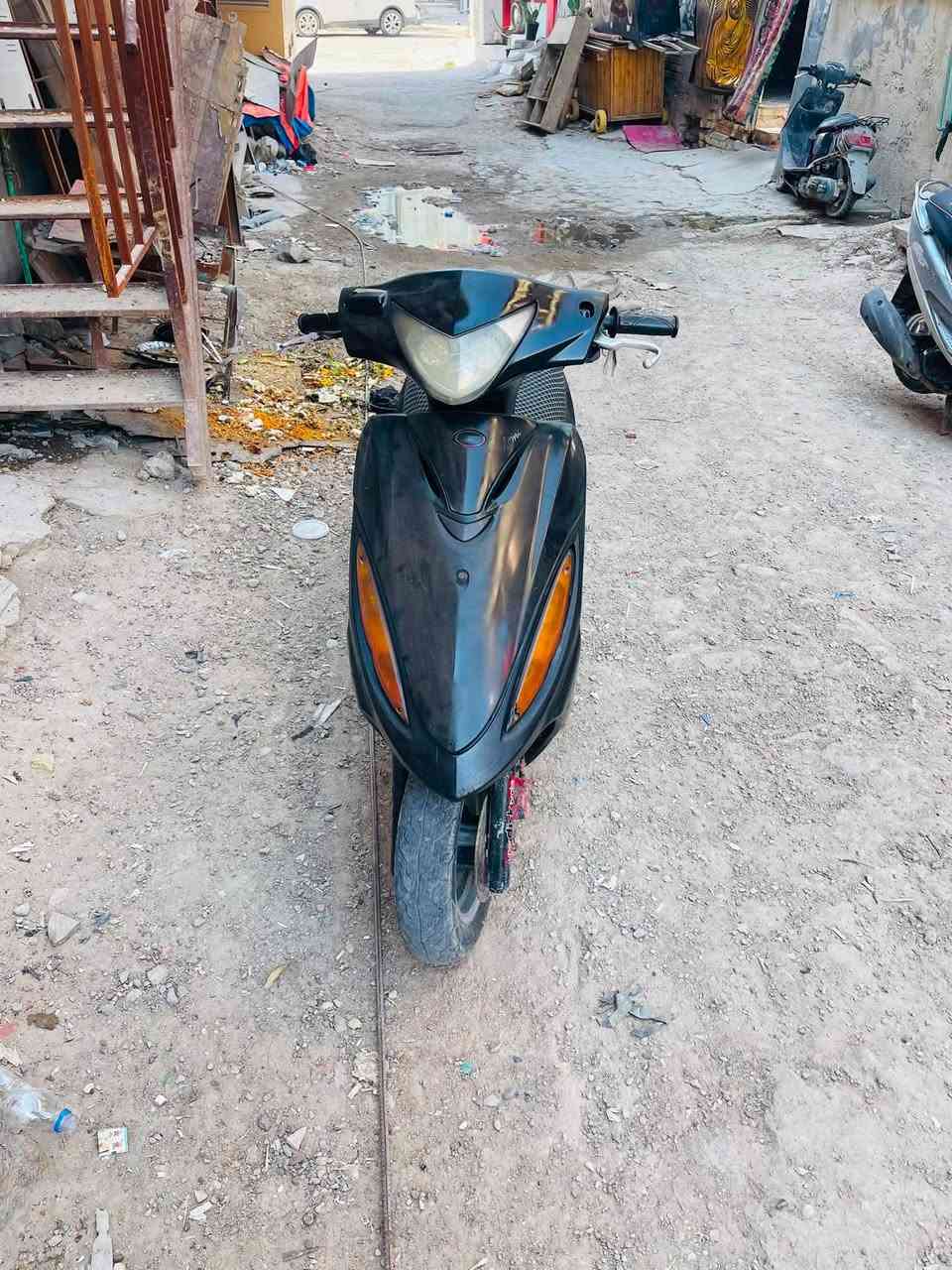 دراجه كامكو g4 دراجه نضيفه كهربائيات شغاله سلف هندر شغال السعرر 430 وبيها مجال ***********
